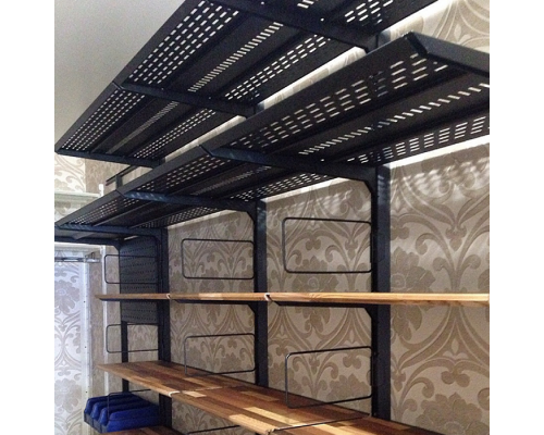 Система хранения с сетчатыми полками